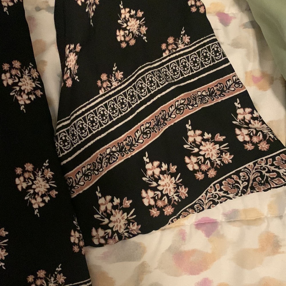 Dress - Picture 3 of 4